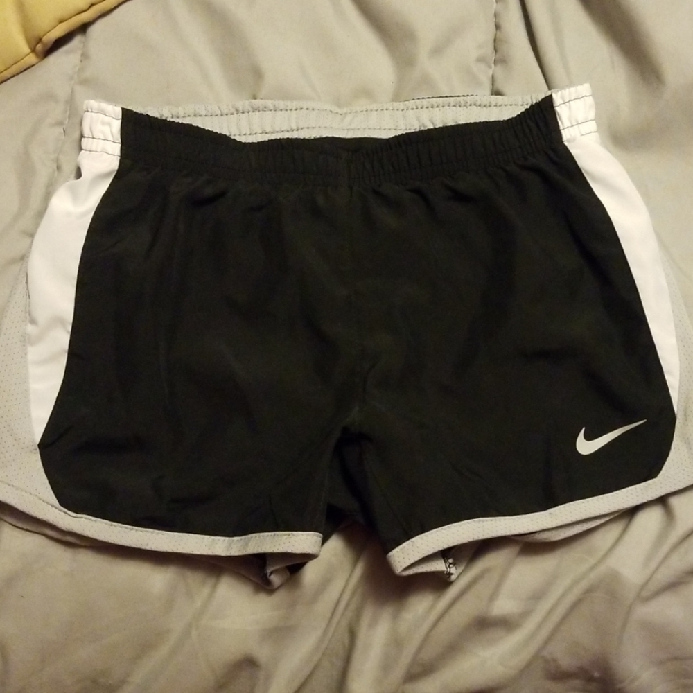 NWOT Nike Dri Fit Shorts Kids Size 6